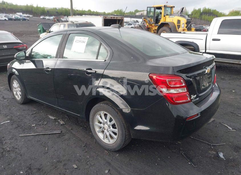 Photo 3 of 2018 Chevrolet Sonic LT AUTO (VIN 1G1JD5SG7J4117061)