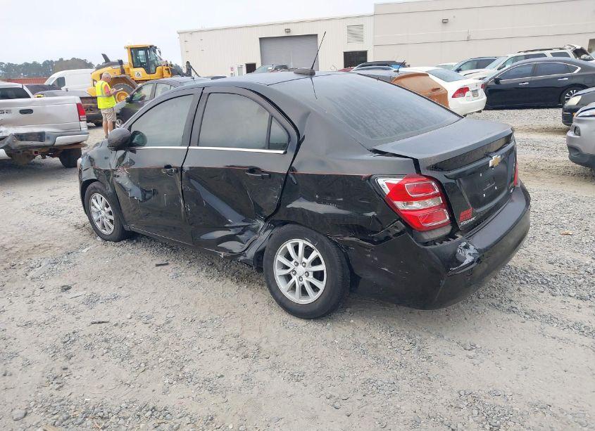 Photo 3 of 2017 Chevrolet Sonic LT AUTO (VIN 1G1JD5SH0H4115803)