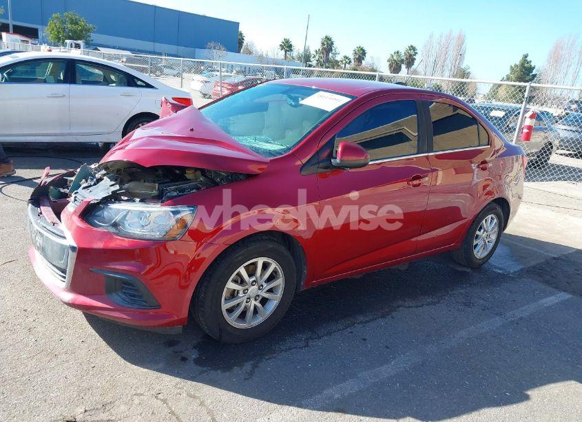 Photo 2 of 2017 Chevrolet Sonic LT AUTO (VIN 1G1JD5SH0H4126882)