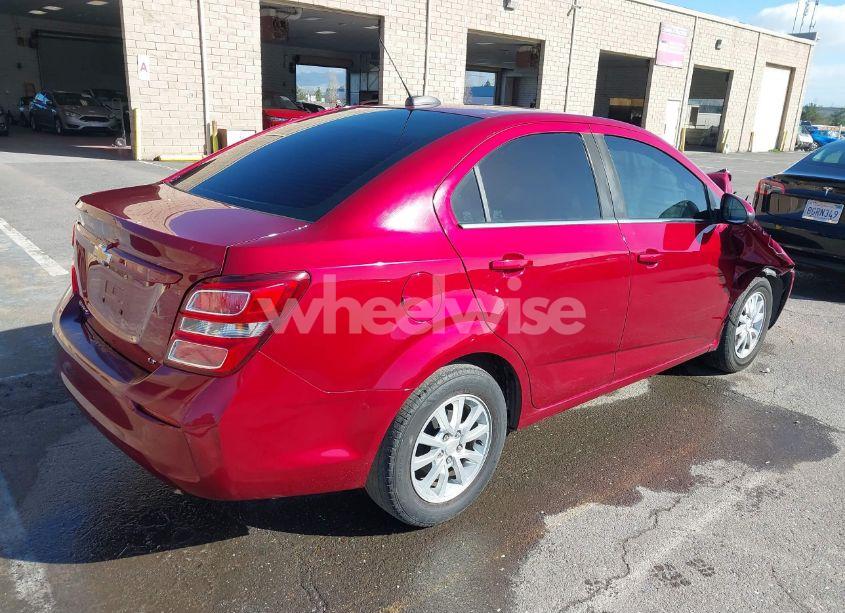 Photo 4 of 2017 Chevrolet Sonic LT AUTO (VIN 1G1JD5SH0H4126882)