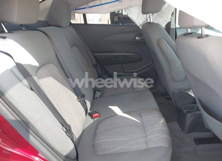 Photo 8 of 2017 Chevrolet Sonic LT AUTO (VIN 1G1JD5SH0H4126882)