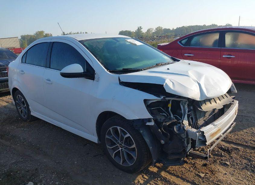 2017 Chevrolet Sonic LT AUTO (VIN 1G1JD5SH0H4137879) main photo