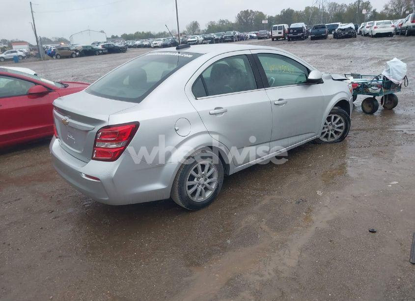 Photo 4 of 2017 Chevrolet Sonic LT AUTO (VIN 1G1JD5SH0H4148056)