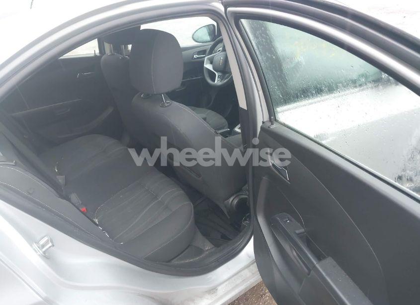 Photo 8 of 2017 Chevrolet Sonic LT AUTO (VIN 1G1JD5SH0H4148056)