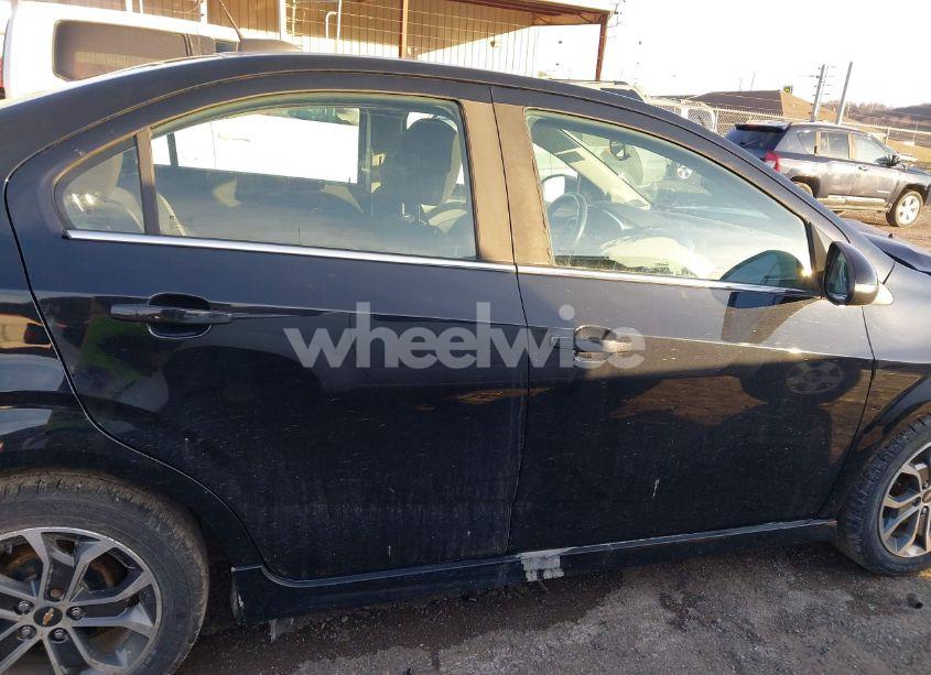 Photo 13 of 2017 Chevrolet Sonic LT AUTO (VIN 1G1JD5SH0H4167206)