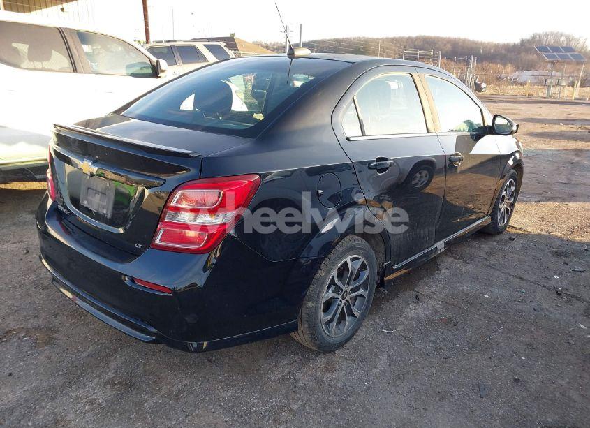 Photo 4 of 2017 Chevrolet Sonic LT AUTO (VIN 1G1JD5SH0H4167206)