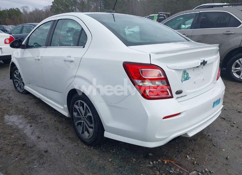 Photo 3 of 2017 Chevrolet Sonic LT AUTO (VIN 1G1JD5SH0H4167545)