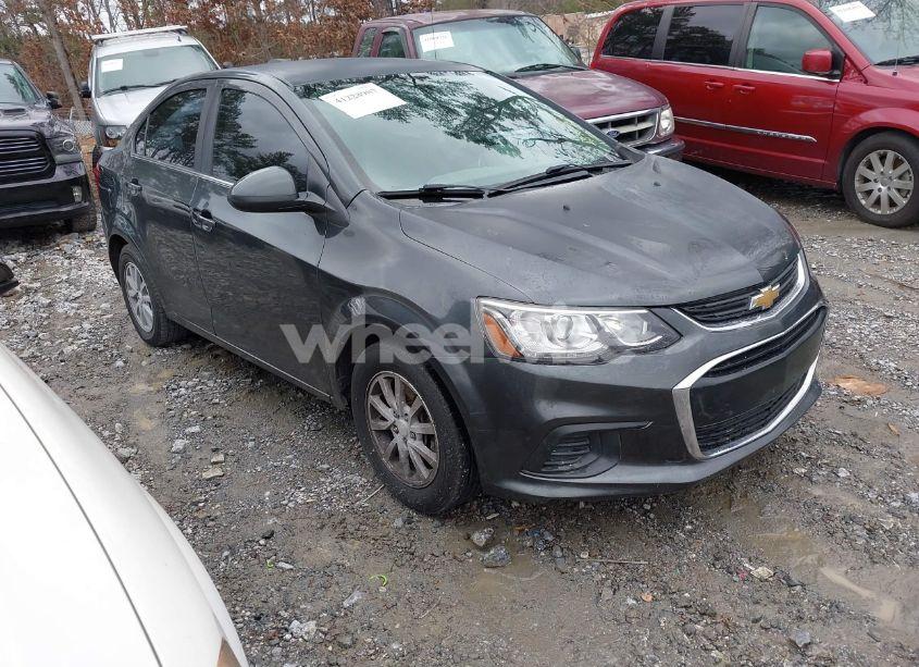 2017 Chevrolet Sonic LT AUTO (VIN 1G1JD5SH1H4151855) main photo