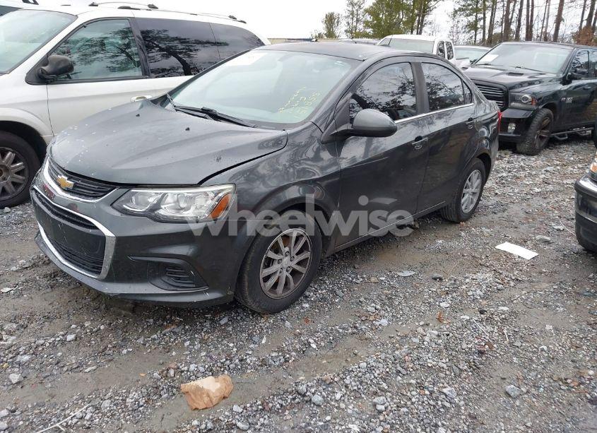 Photo 2 of 2017 Chevrolet Sonic LT AUTO (VIN 1G1JD5SH1H4151855)