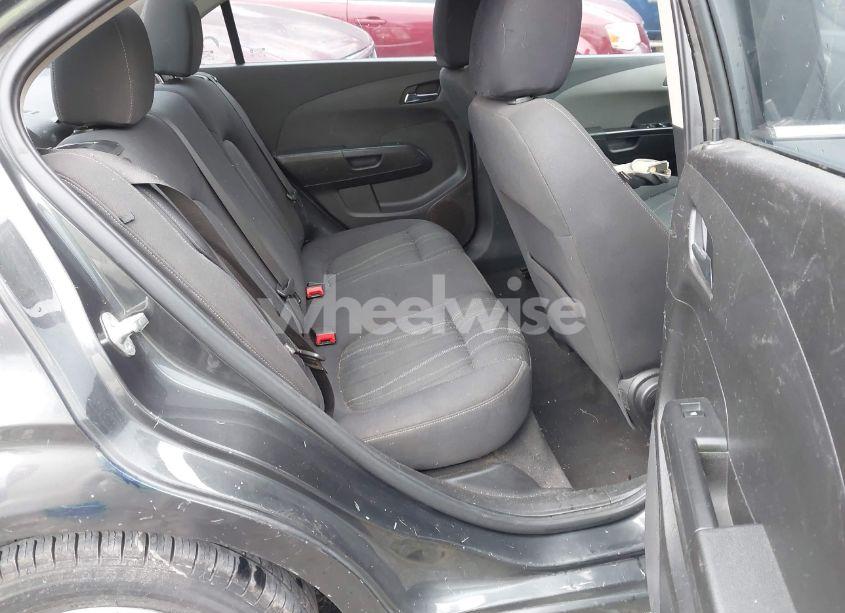 Photo 8 of 2017 Chevrolet Sonic LT AUTO (VIN 1G1JD5SH1H4151855)