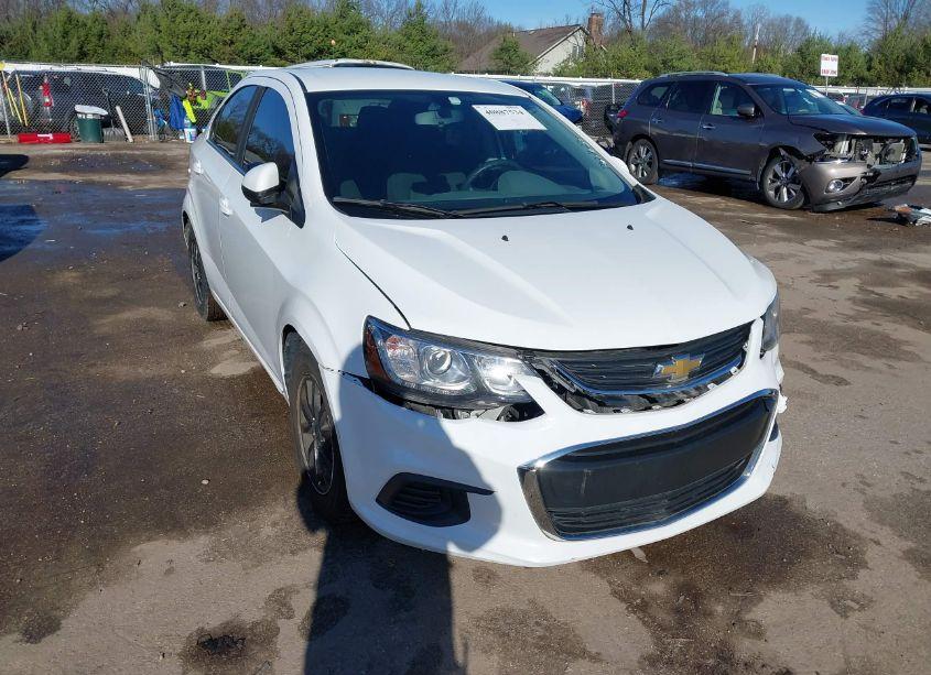 2017 Chevrolet Sonic LT AUTO (VIN 1G1JD5SH1H4176156) main photo