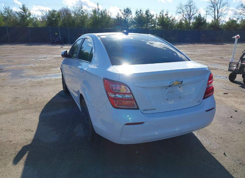Photo 3 of 2017 Chevrolet Sonic LT AUTO (VIN 1G1JD5SH1H4176156)