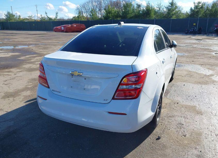 Photo 4 of 2017 Chevrolet Sonic LT AUTO (VIN 1G1JD5SH1H4176156)