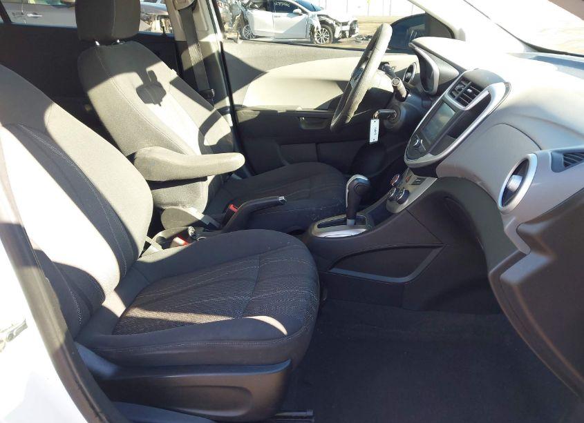 Photo 5 of 2017 Chevrolet Sonic LT AUTO (VIN 1G1JD5SH1H4176156)