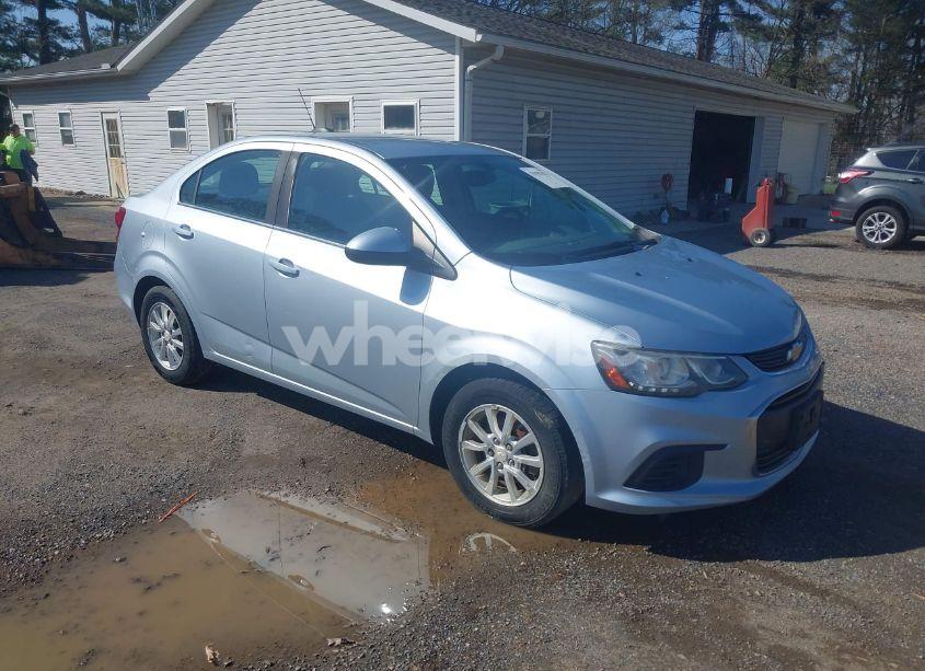 2017 Chevrolet Sonic LT AUTO (VIN 1G1JD5SH2H4112918) main photo