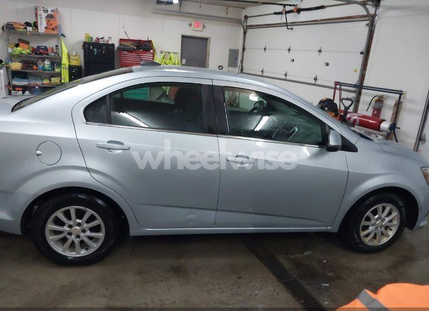 Photo 19 of 2017 Chevrolet Sonic LT AUTO (VIN 1G1JD5SH2H4112918)