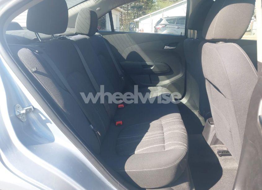 Photo 8 of 2017 Chevrolet Sonic LT AUTO (VIN 1G1JD5SH2H4112918)