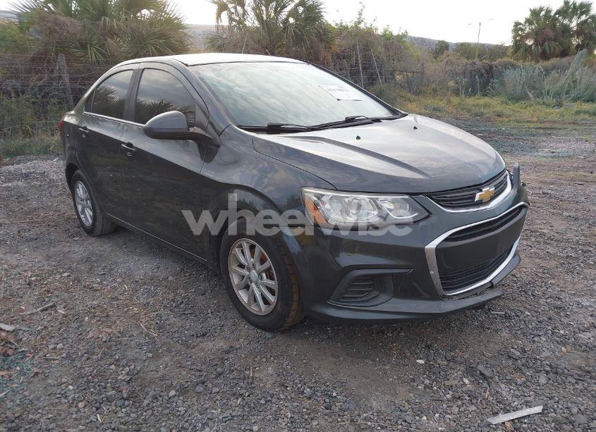 2017 Chevrolet Sonic LT AUTO (VIN 1G1JD5SH2H4129797) main photo
