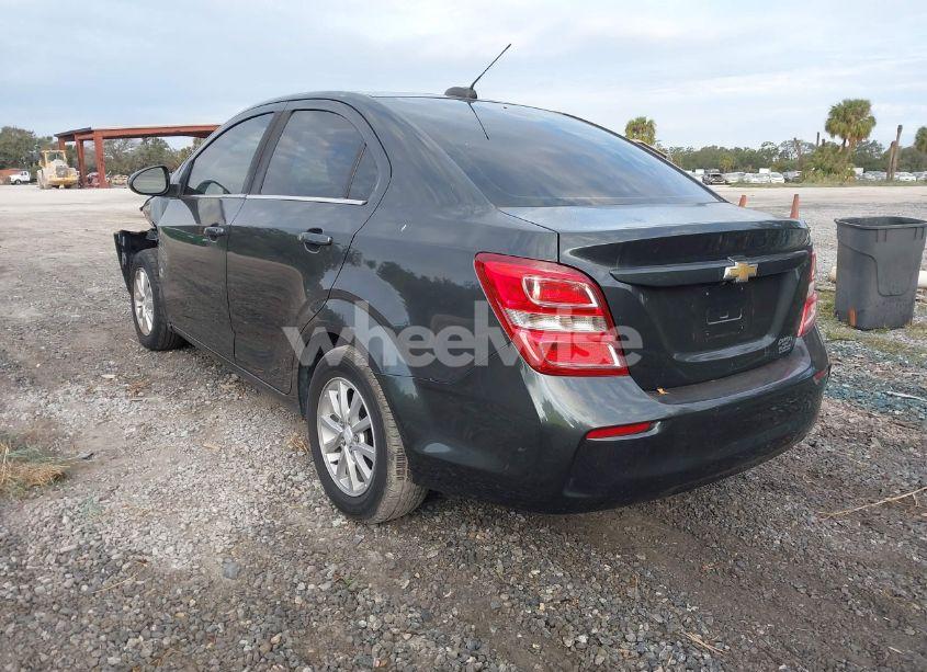 Photo 3 of 2017 Chevrolet Sonic LT AUTO (VIN 1G1JD5SH2H4129797)