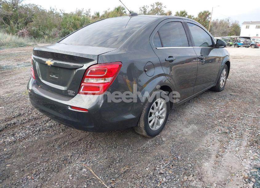 Photo 4 of 2017 Chevrolet Sonic LT AUTO (VIN 1G1JD5SH2H4129797)