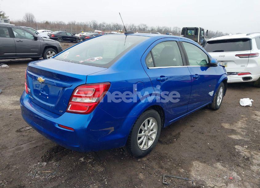 Photo 4 of 2017 Chevrolet Sonic LT AUTO (VIN 1G1JD5SH2H4142260)