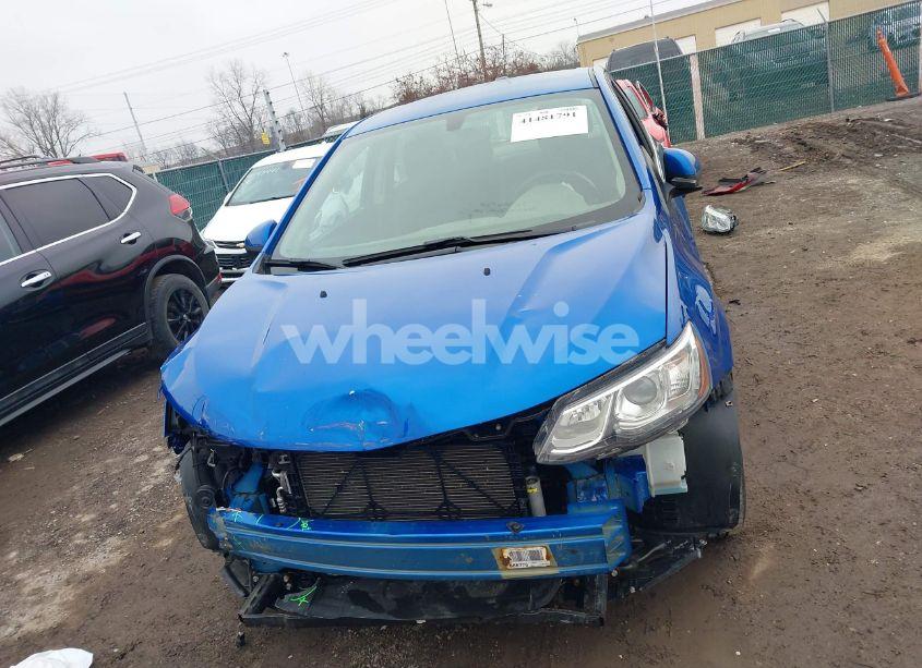 Photo 6 of 2017 Chevrolet Sonic LT AUTO (VIN 1G1JD5SH2H4142260)