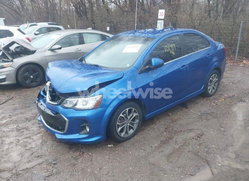 Photo 2 of 2017 Chevrolet Sonic LT AUTO (VIN 1G1JD5SH2H4178255)