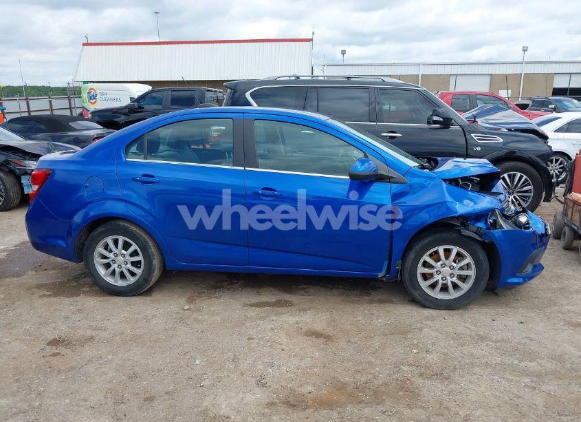 Photo 13 of 2018 Chevrolet Sonic LT AUTO (VIN 1G1JD5SH2J4110558)
