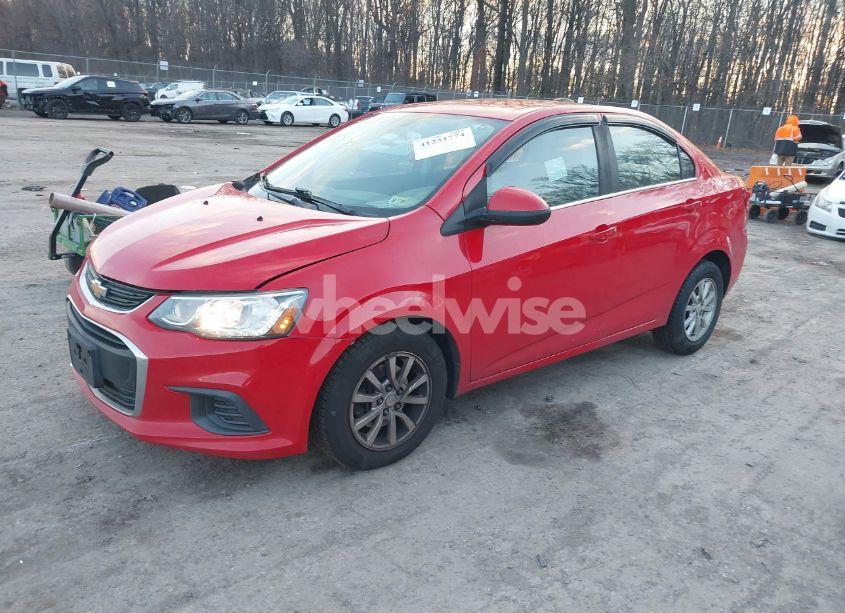 Photo 2 of 2017 Chevrolet Sonic LT AUTO (VIN 1G1JD5SH3H4118694)