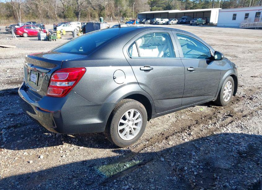 Photo 4 of 2017 Chevrolet Sonic LT AUTO (VIN 1G1JD5SH3H4144079)