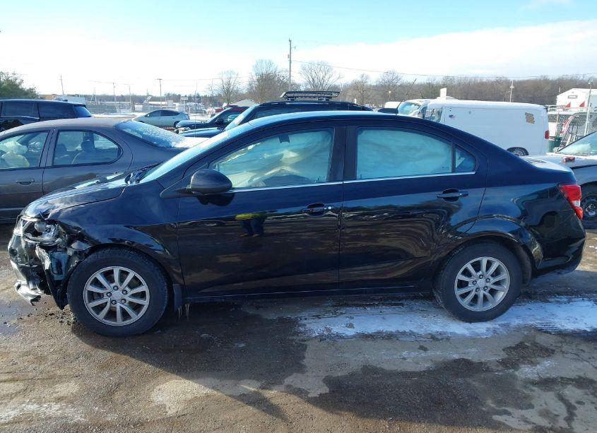 Photo 14 of 2017 Chevrolet Sonic LT AUTO (VIN 1G1JD5SH3H4165899)