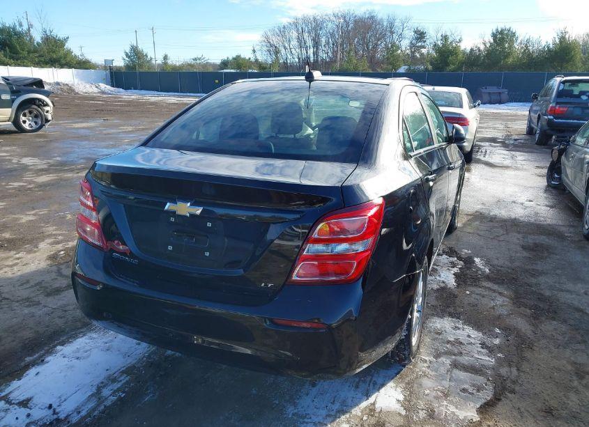 Photo 4 of 2017 Chevrolet Sonic LT AUTO (VIN 1G1JD5SH3H4165899)