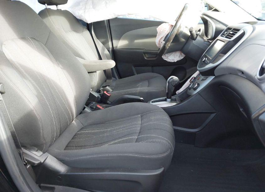 Photo 5 of 2017 Chevrolet Sonic LT AUTO (VIN 1G1JD5SH3H4165899)