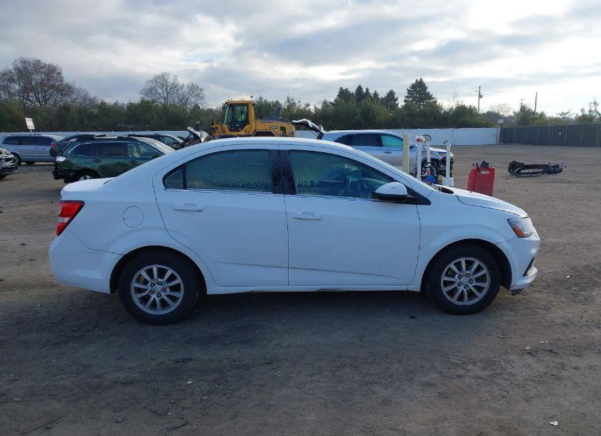 Photo 13 of 2017 Chevrolet Sonic LT AUTO (VIN 1G1JD5SH3H4175803)