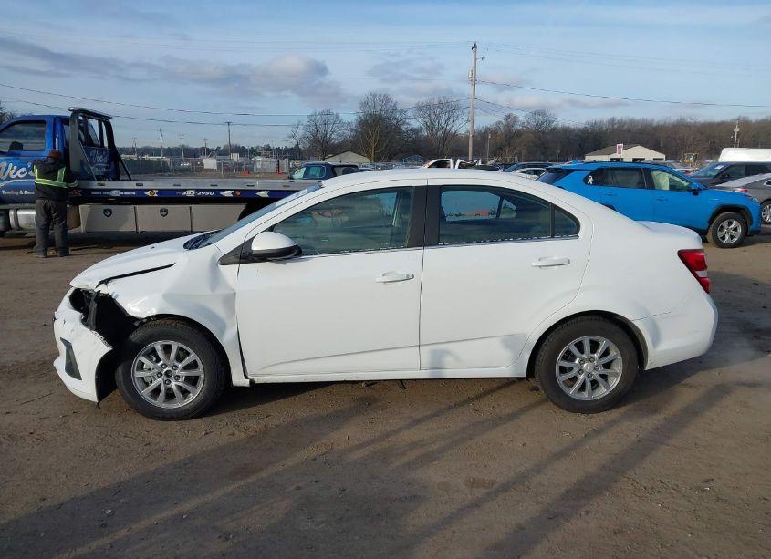 Photo 14 of 2017 Chevrolet Sonic LT AUTO (VIN 1G1JD5SH3H4175803)