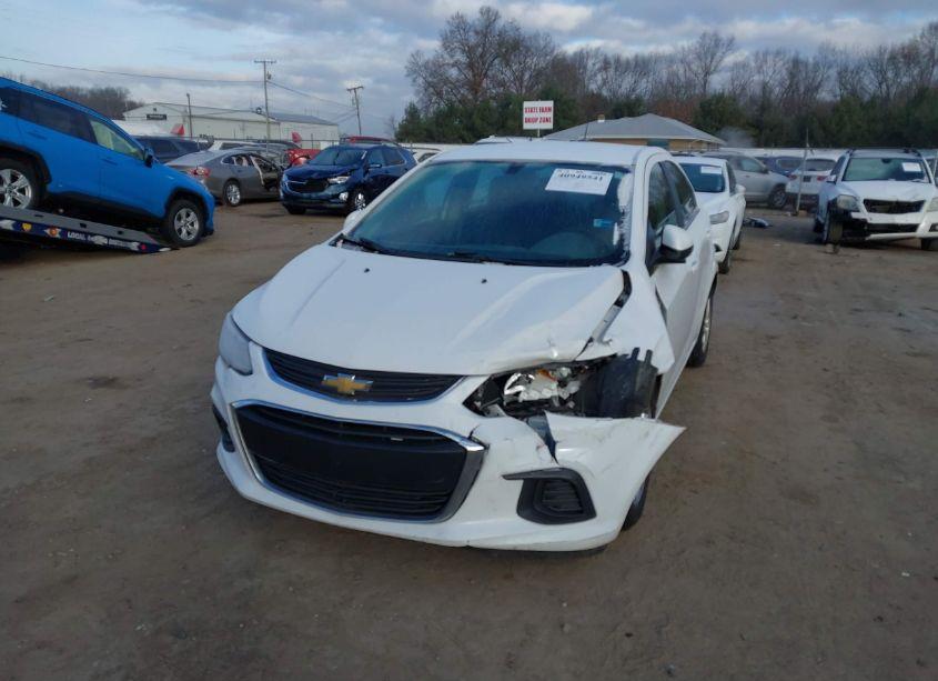 Photo 2 of 2017 Chevrolet Sonic LT AUTO (VIN 1G1JD5SH3H4175803)