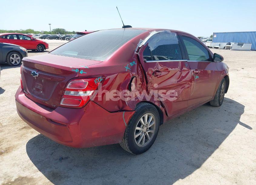 Photo 4 of 2018 Chevrolet Sonic LT AUTO (VIN 1G1JD5SH3J4105434)