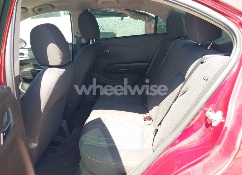 Photo 8 of 2018 Chevrolet Sonic LT AUTO (VIN 1G1JD5SH3J4105434)