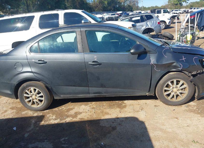 Photo 13 of 2018 Chevrolet Sonic LT AUTO (VIN 1G1JD5SH3J4114134)