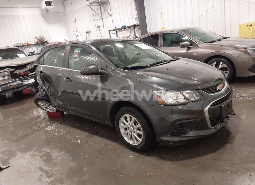 2017 Chevrolet Sonic LT AUTO (VIN 1G1JD5SH4H4154328) main photo