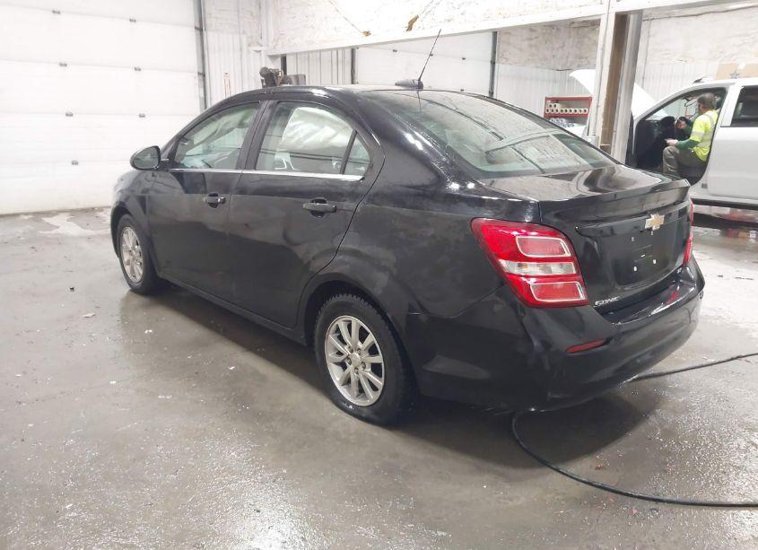 Photo 3 of 2018 Chevrolet Sonic LT AUTO (VIN 1G1JD5SH4J4129127)