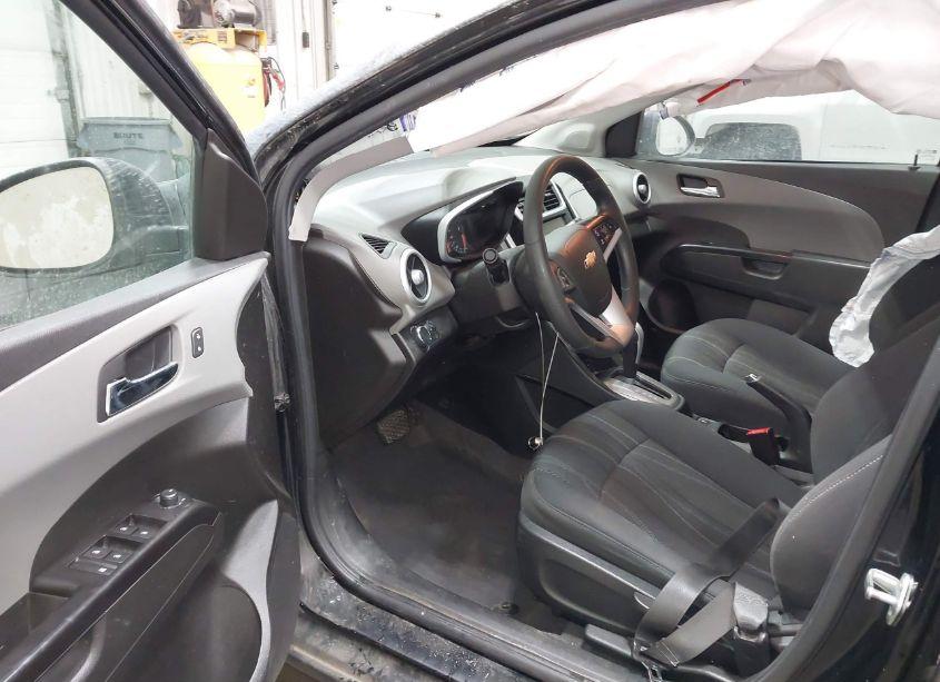 Photo 5 of 2018 Chevrolet Sonic LT AUTO (VIN 1G1JD5SH4J4129127)