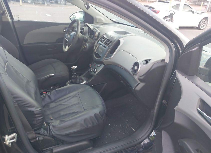 Photo 5 of 2014 Chevrolet Sonic LT MANUAL (VIN 1G1JD5SH5E4224012)