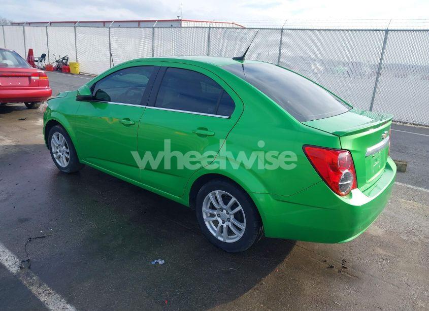 Photo 3 of 2014 Chevrolet Sonic LT MANUAL (VIN 1G1JD5SH5E4228724)