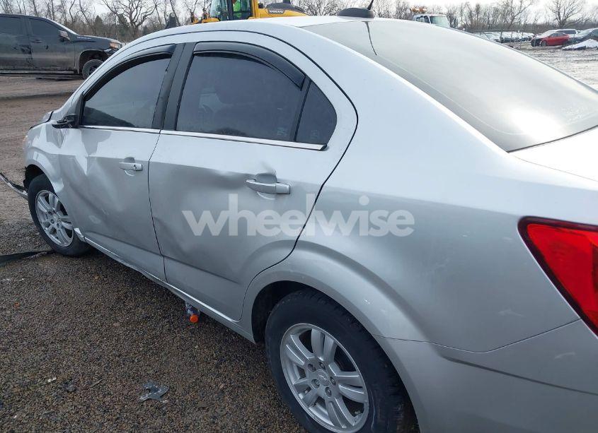 Photo 13 of 2015 Chevrolet Sonic LT MANUAL (VIN 1G1JD5SH5F4217403)