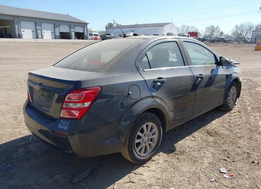 Photo 4 of 2017 Chevrolet Sonic LT AUTO (VIN 1G1JD5SH5H4139675)