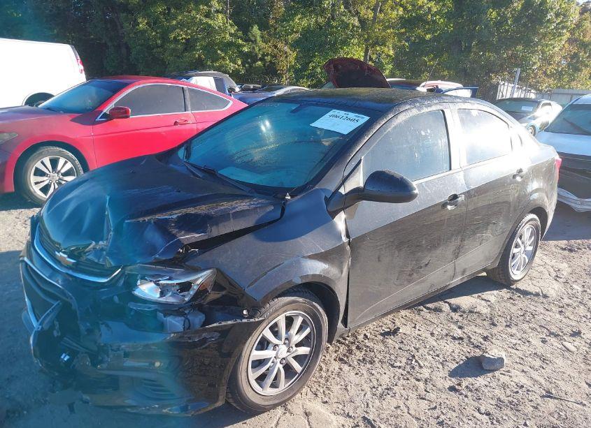 Photo 2 of 2017 Chevrolet Sonic LT AUTO (VIN 1G1JD5SH5H4164866)