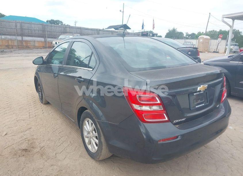 Photo 3 of 2017 Chevrolet Sonic LT AUTO (VIN 1G1JD5SH6H4126398)