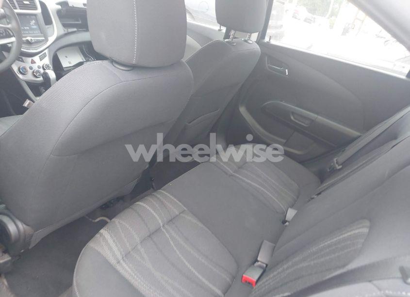 Photo 8 of 2017 Chevrolet Sonic LT AUTO (VIN 1G1JD5SH6H4126398)