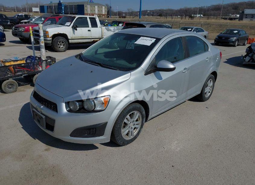 Photo 2 of 2012 Chevrolet Sonic 1LT (VIN 1G1JD5SH7C4160567)